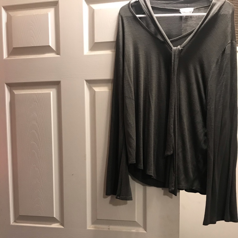 Tie front top